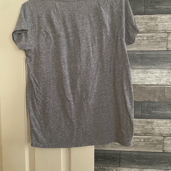 Lucky Brand tshirt - Picture 2 of 3